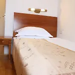 Hotel Wasserpalast - Breakfast For Free!!! 2*