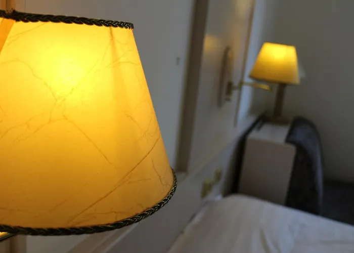 Готель Wasserpalast - Breakfast For Free!!!